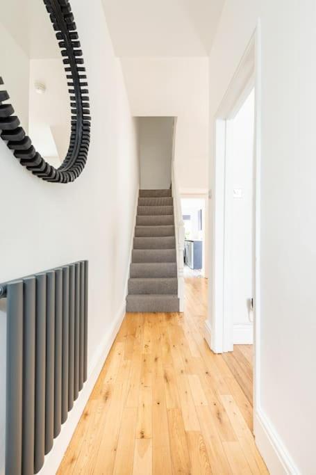 Penarth Townhouse Close To Cardiff & Bay Exterior photo